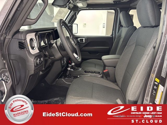 2025 Jeep Wrangler Sahara Image 16 of 56