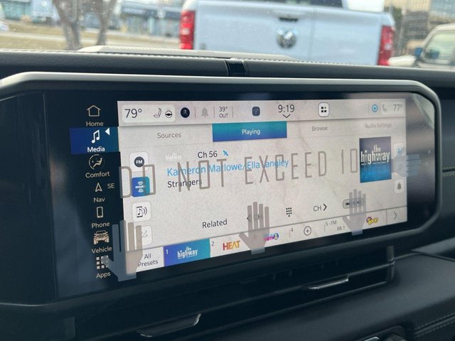 Vehicle image 10 of 22