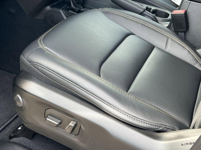Vehicle image 6 of 22
