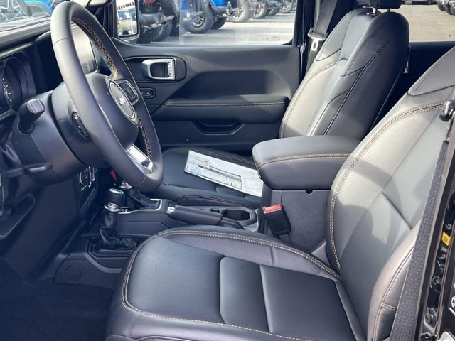 Vehicle image 5 of 22