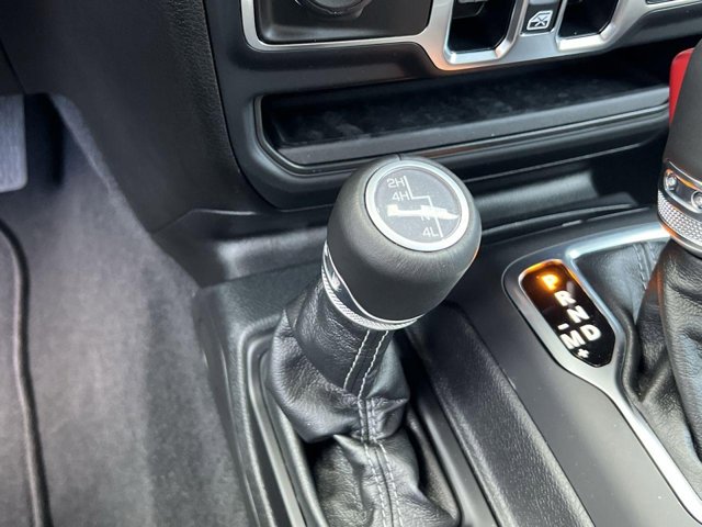 Vehicle image 20 of 22