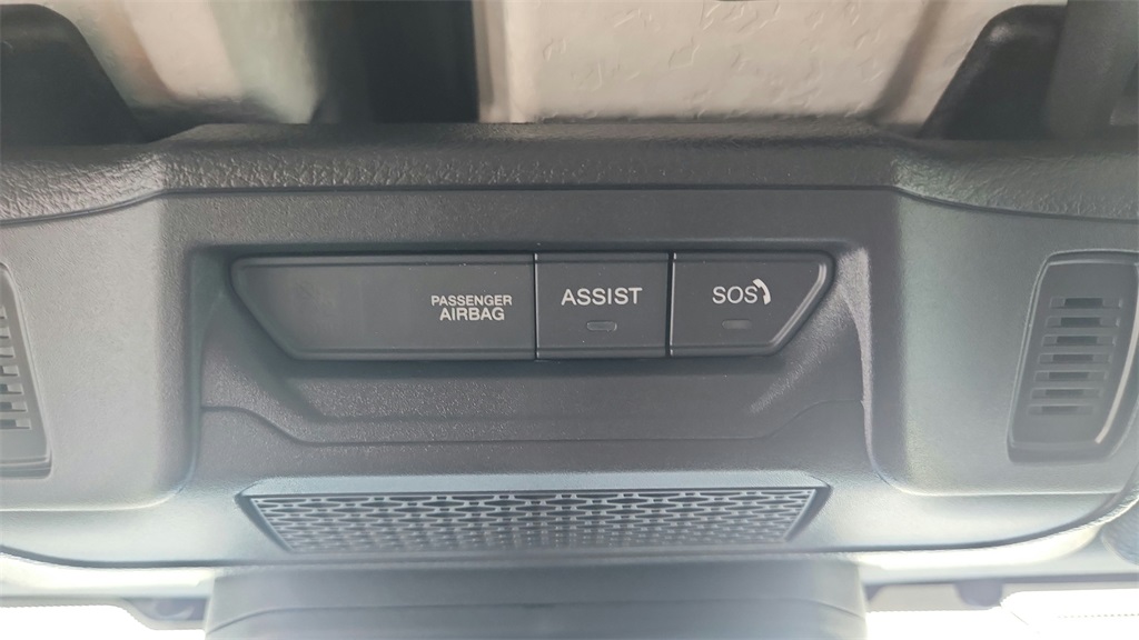 Vehicle image 22 of 51