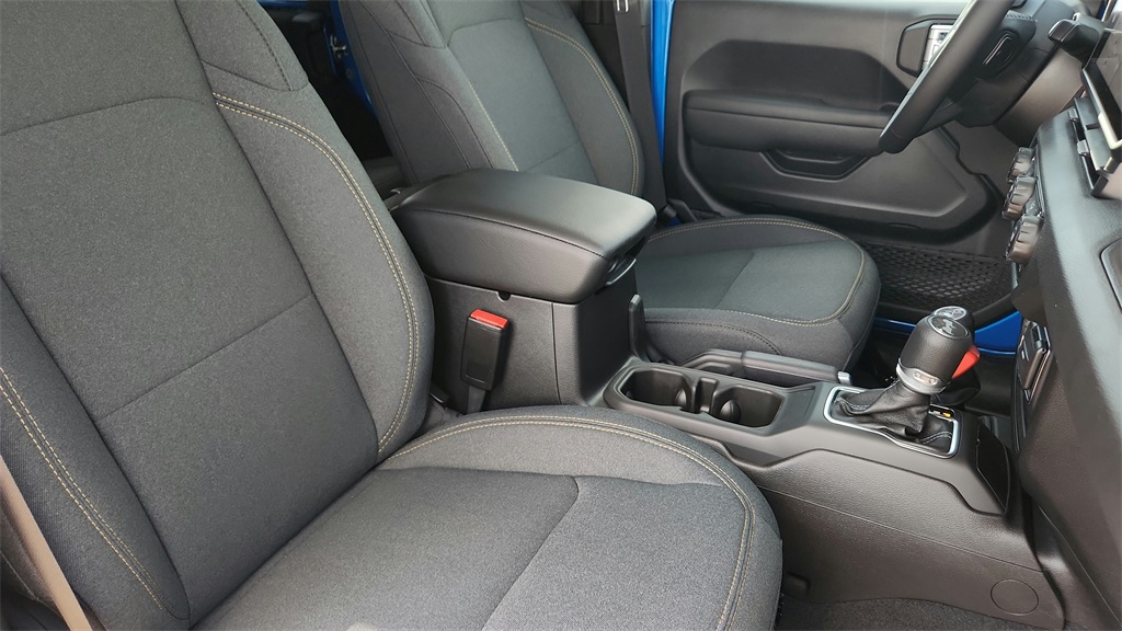 Vehicle image 48 of 51