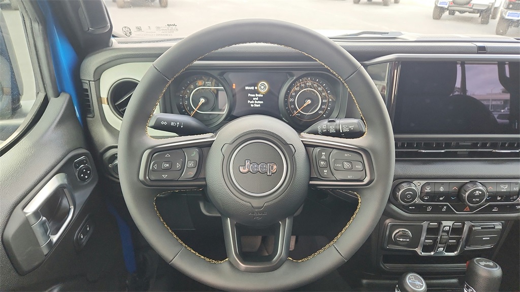 Vehicle image 16 of 51