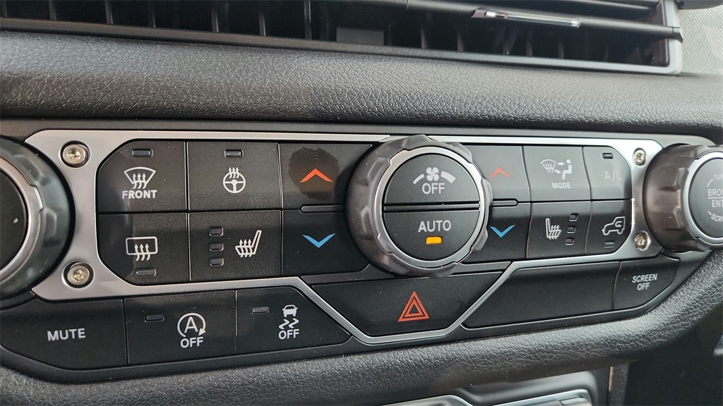 Vehicle image 42 of 51