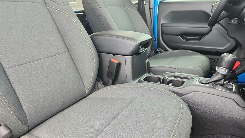 Vehicle image 26 of 51