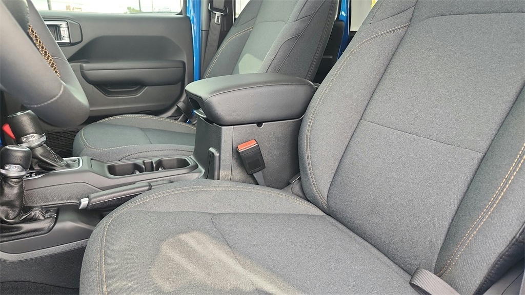 Vehicle image 11 of 51