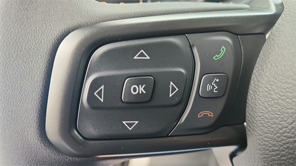 Vehicle image 13 of 51