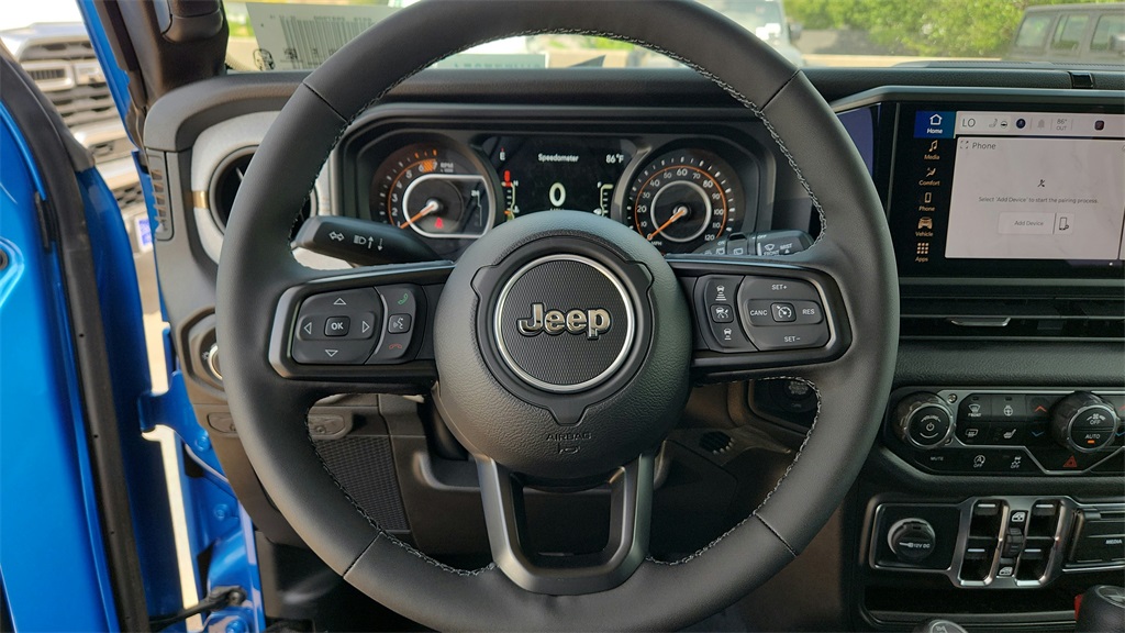 Vehicle image 38 of 51