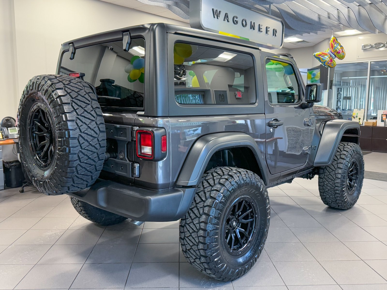 Vehicle image 4 of 42