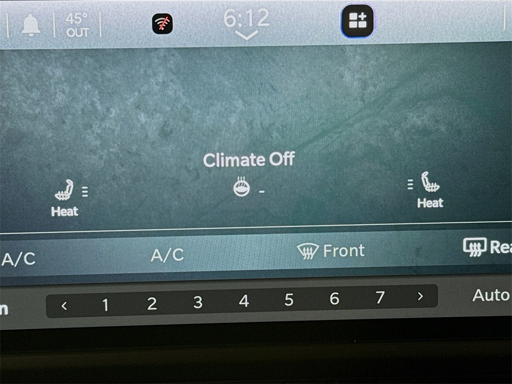 Vehicle image 20 of 33