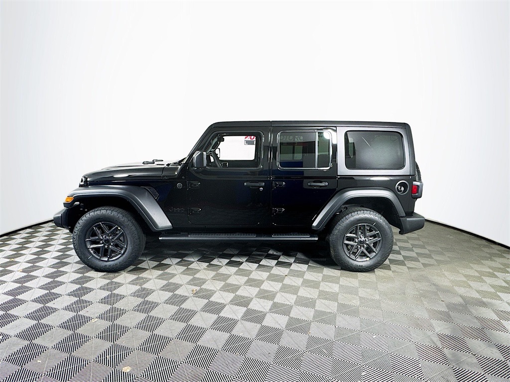 Vehicle image 8 of 33