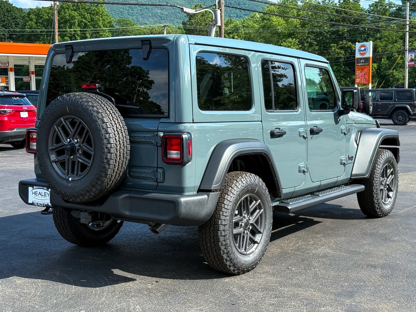Vehicle image 5 of 37
