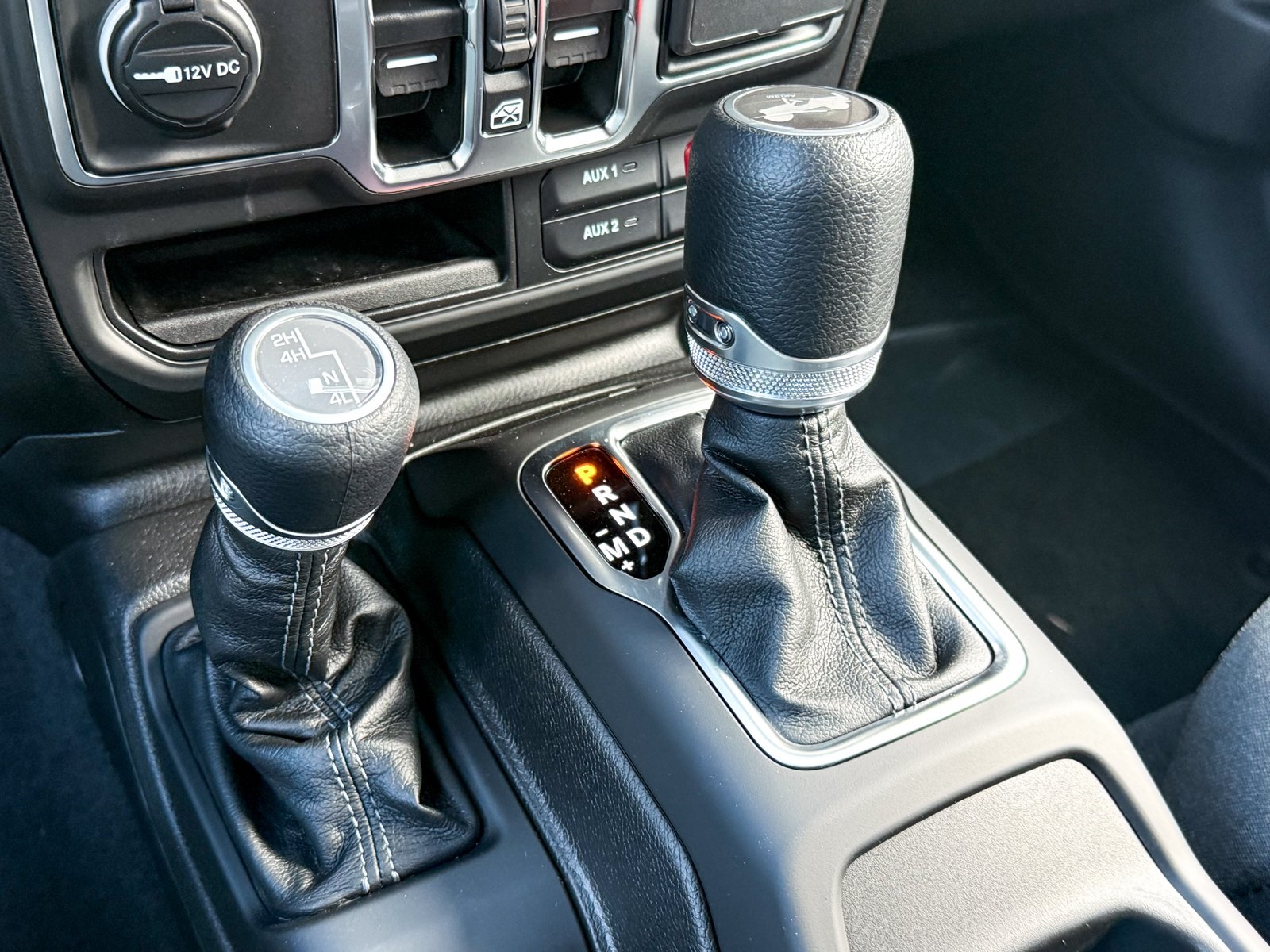 Vehicle image 23 of 37