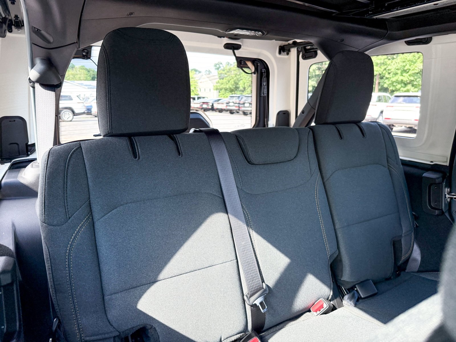 Vehicle image 15 of 37