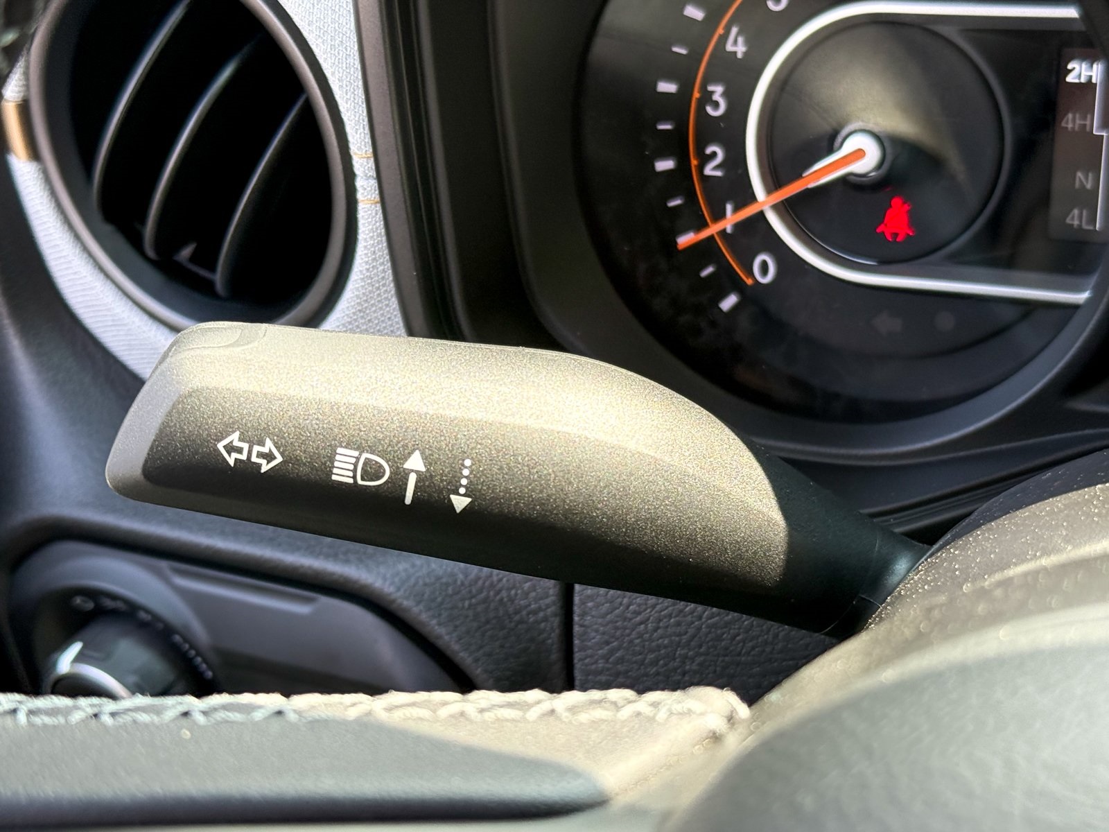 Vehicle image 24 of 38