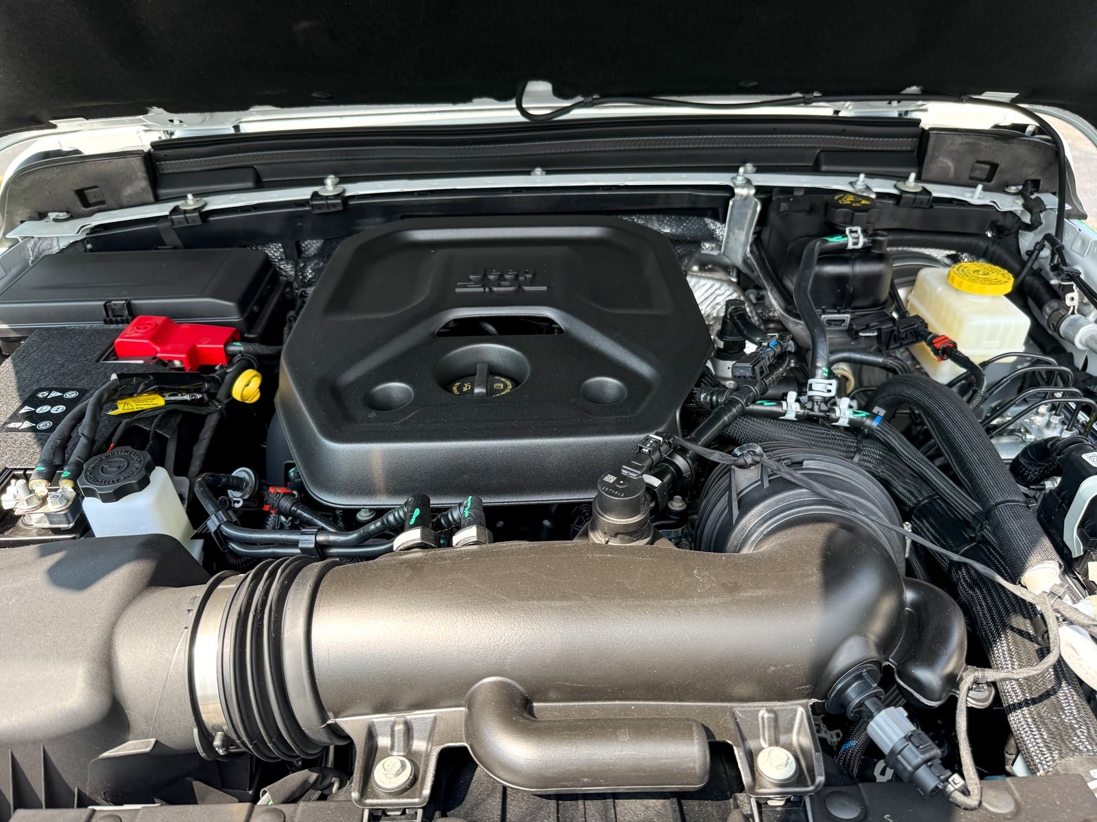 Vehicle image 8 of 38