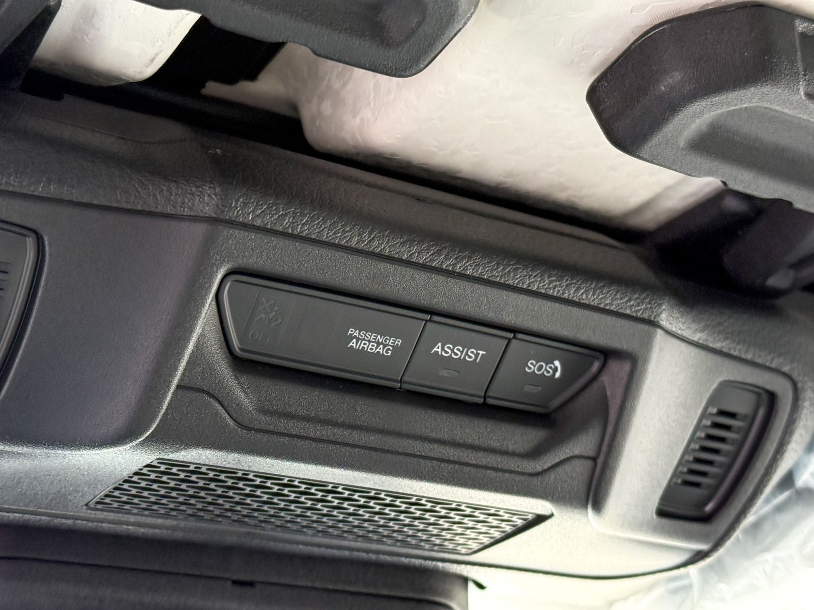 Vehicle image 26 of 38