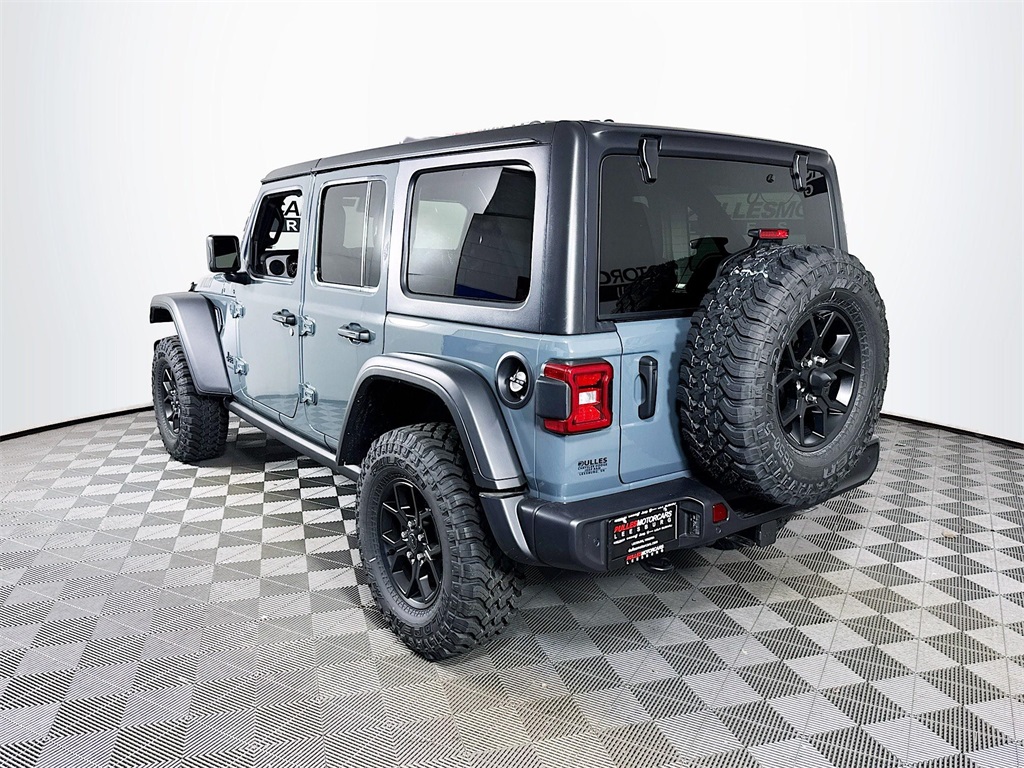 Vehicle image 7 of 33