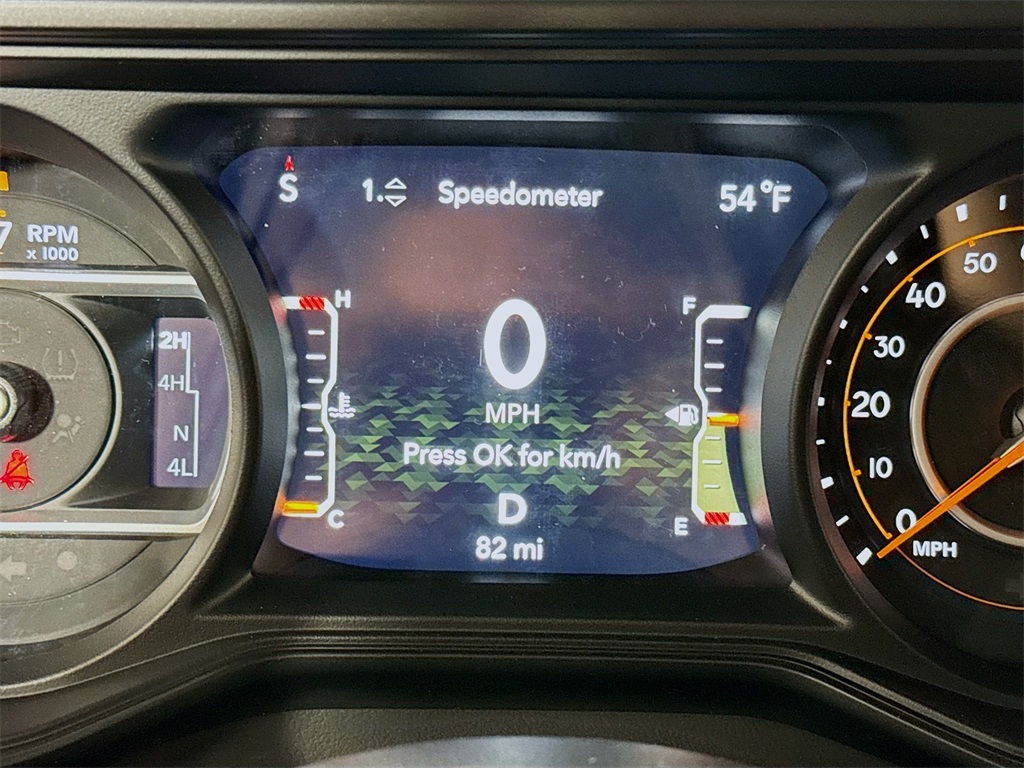 Vehicle image 12 of 33