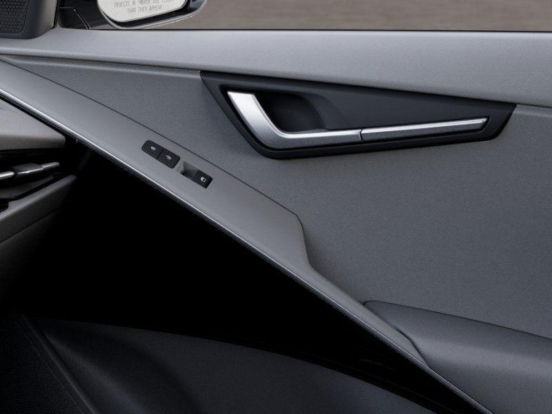 Vehicle image 25 of 27