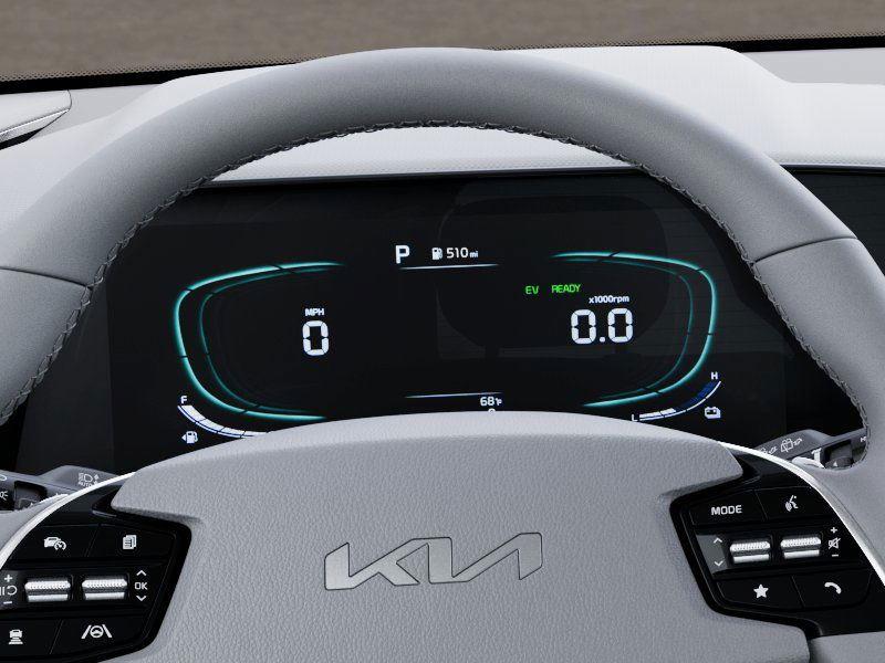 Vehicle image 21 of 27