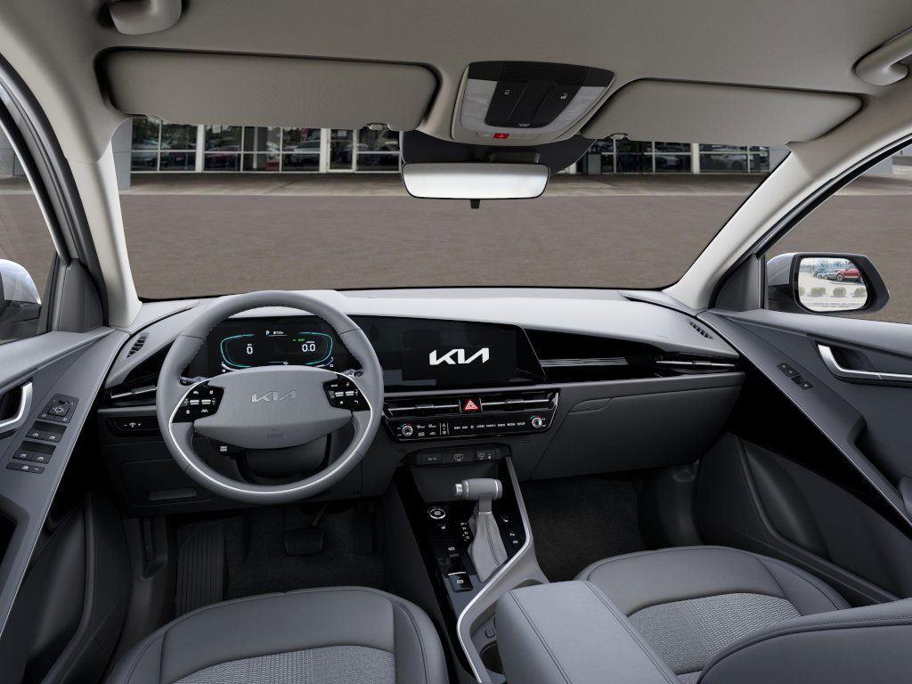 Vehicle image 14 of 27