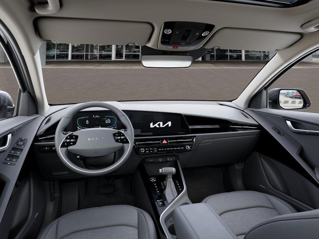 Vehicle image 14 of 27