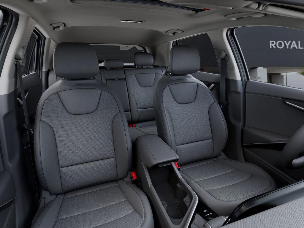 Vehicle image 15 of 27