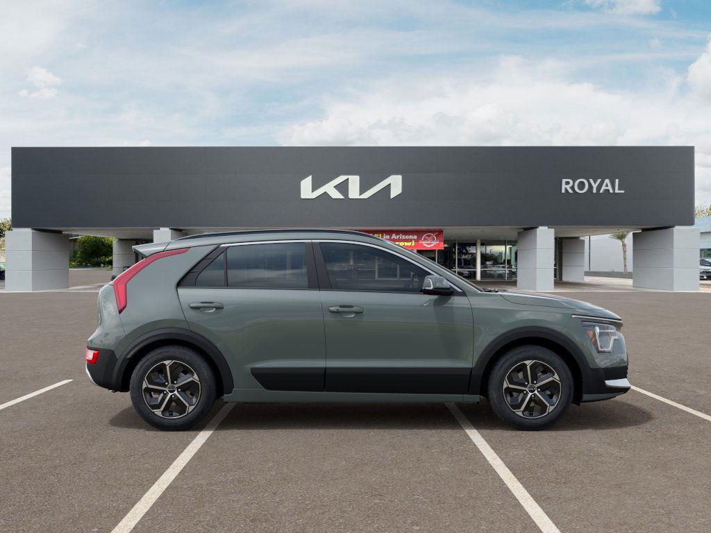 Vehicle image 4 of 27