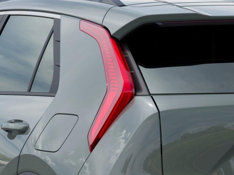 Vehicle image 12 of 27