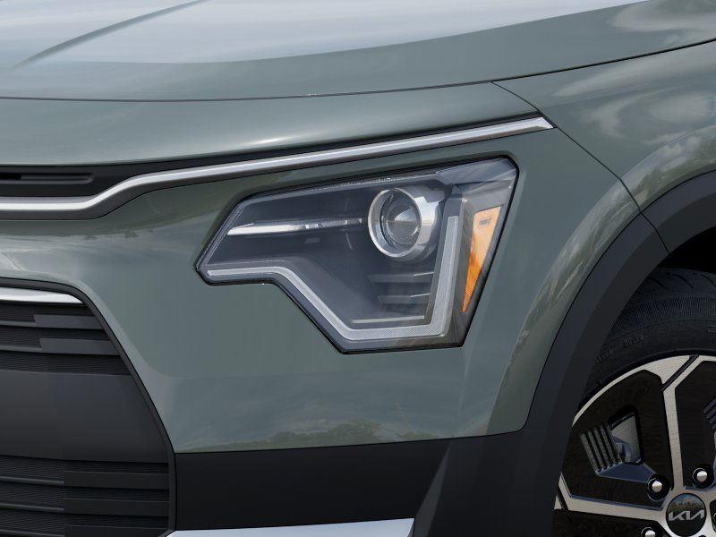 Vehicle image 11 of 27