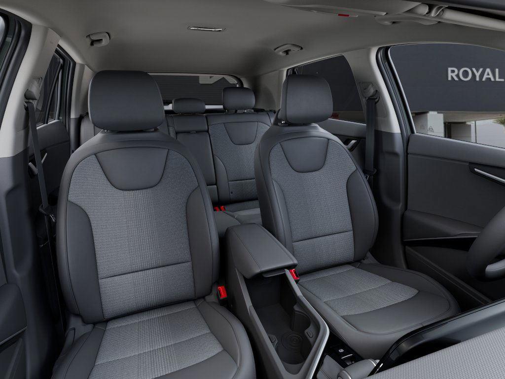 Vehicle image 15 of 27