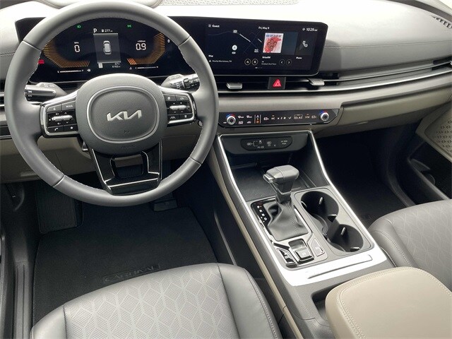 Vehicle image 9 of 20