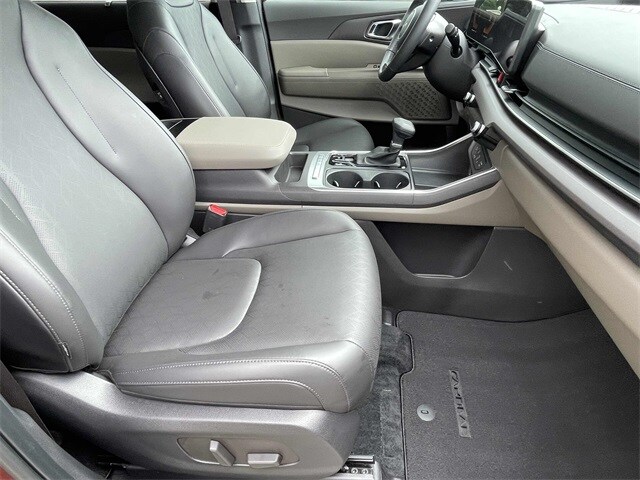 Vehicle image 20 of 20