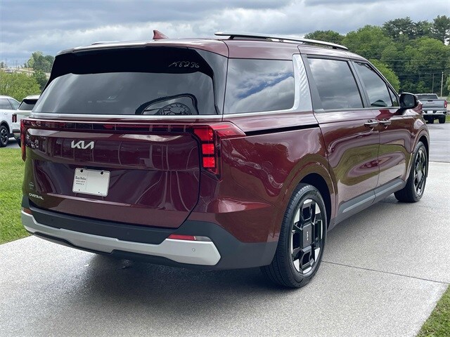 Vehicle image 5 of 20