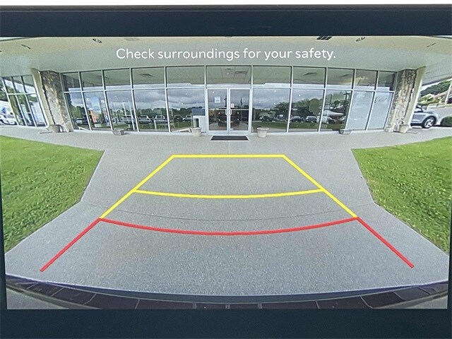 Vehicle image 14 of 20