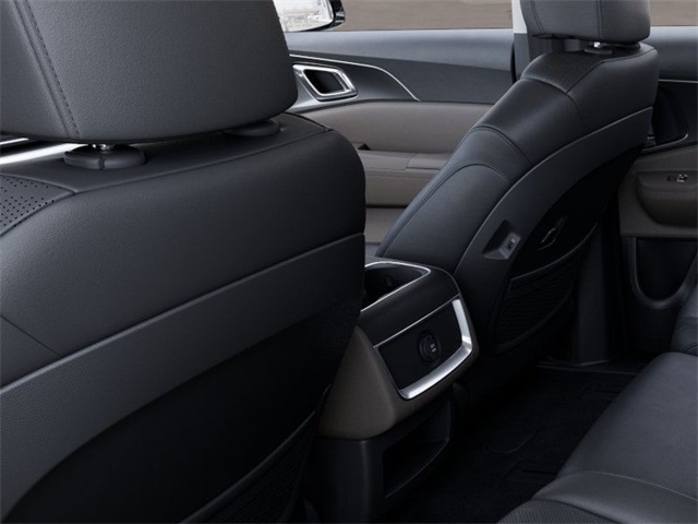 2025 Kia Carnival LXS Image 15 of 27