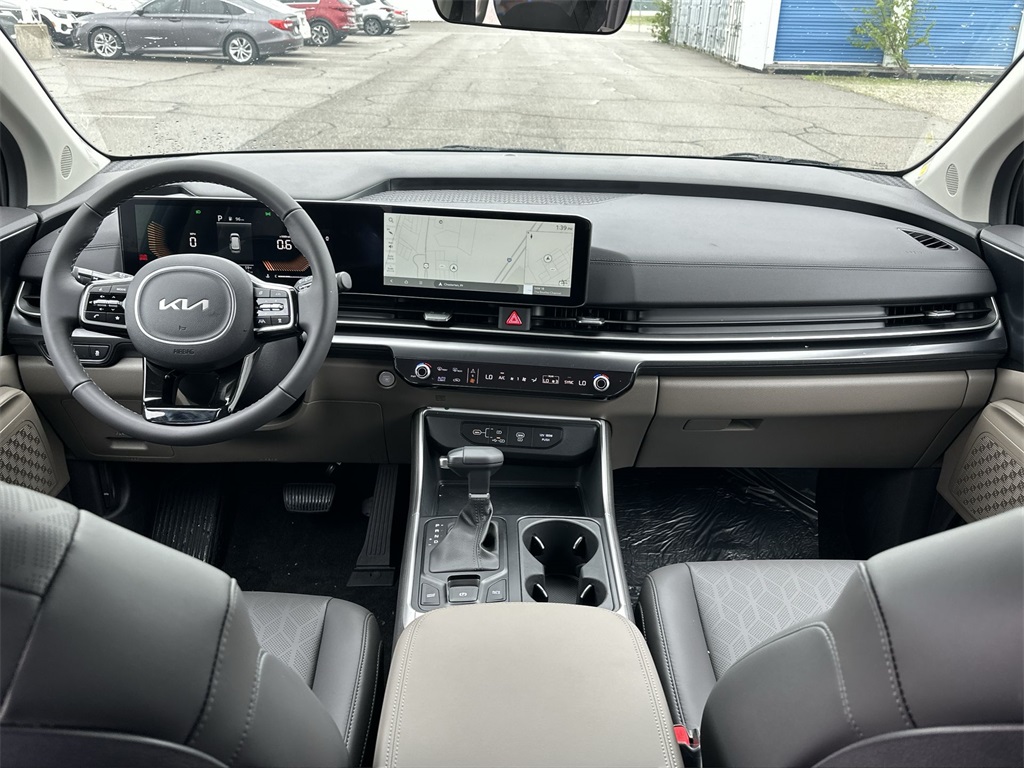 2025 Kia Carnival LXS Image 20 of 35