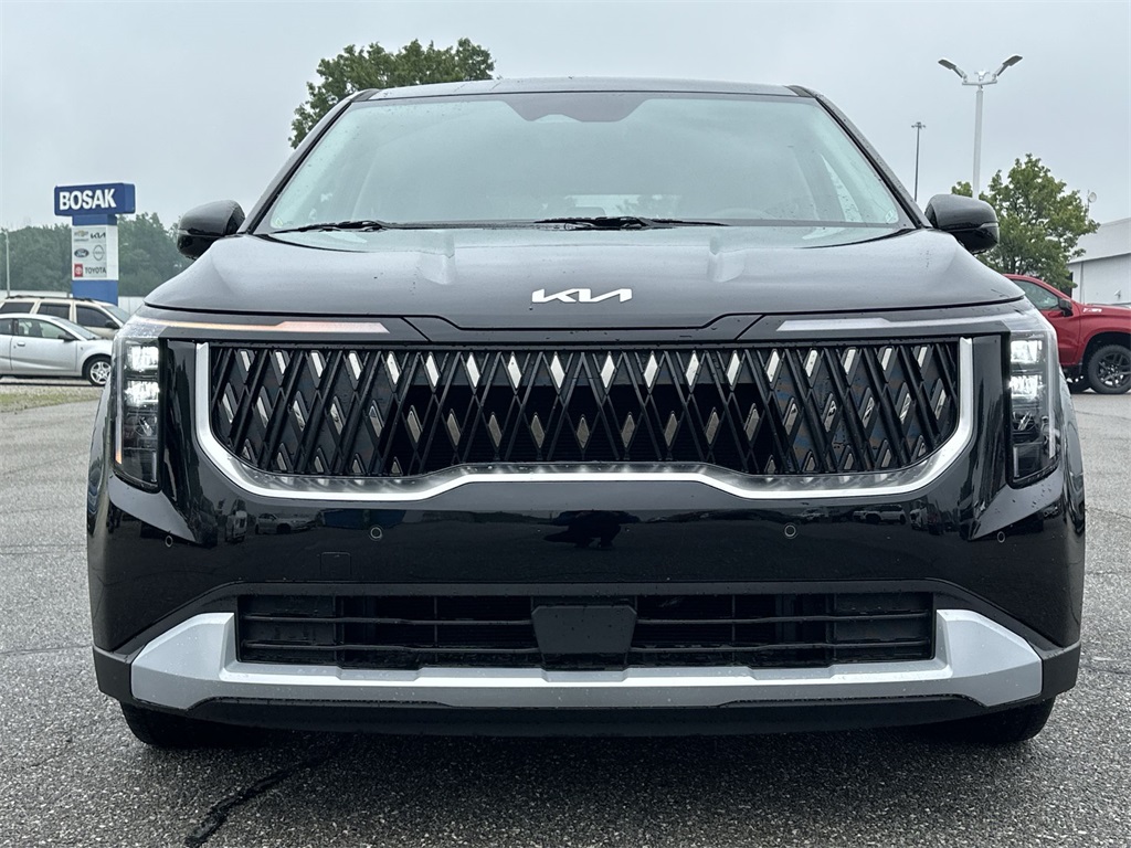 2025 Kia Carnival LXS Image 3 of 35