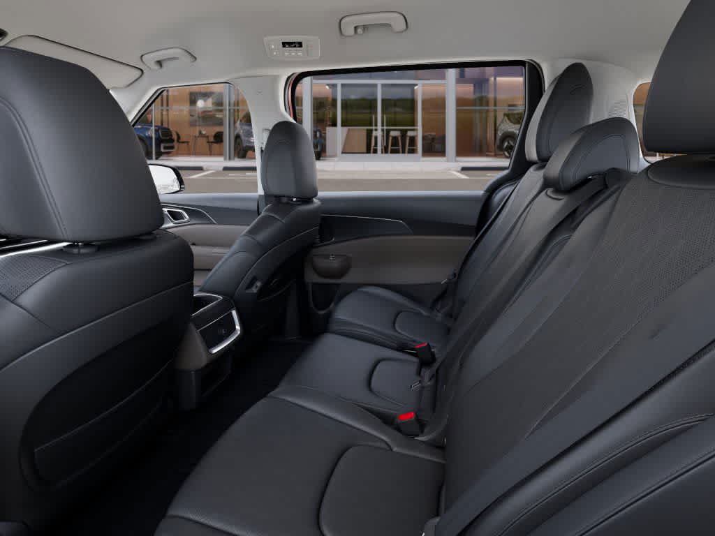 2025 Kia Carnival LXS Image 24 of 27