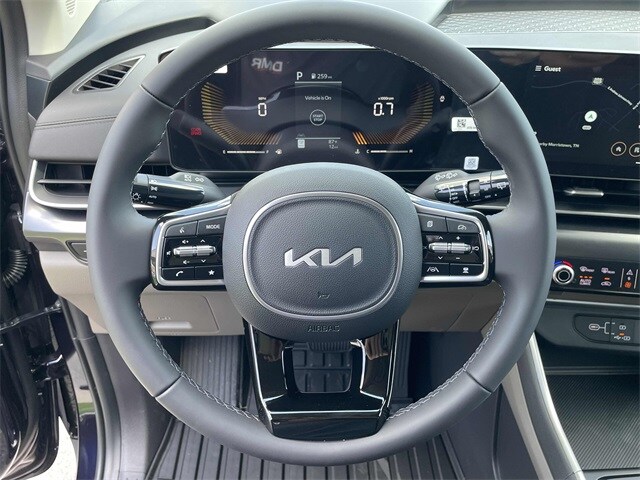 Vehicle image 14 of 20
