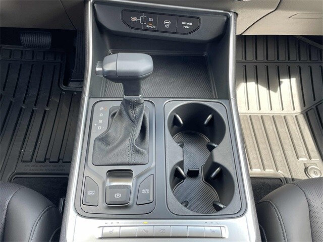 Vehicle image 19 of 20