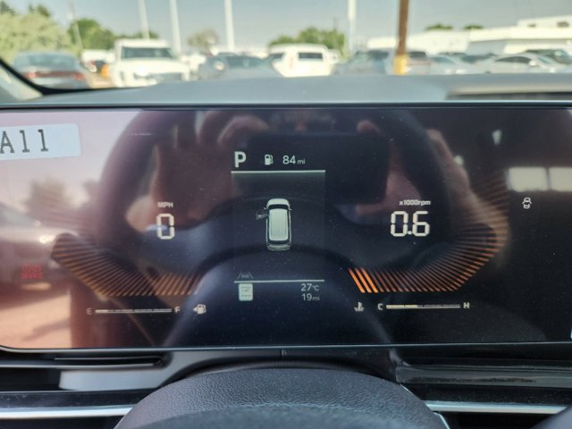 Vehicle image 18 of 22
