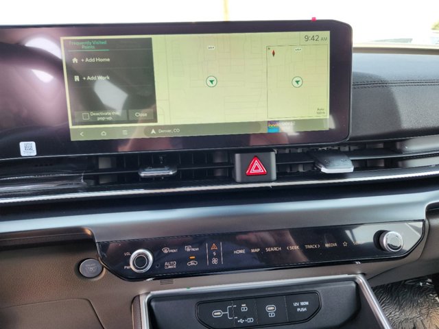 Vehicle image 19 of 22