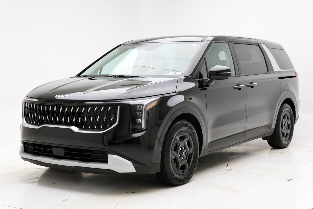 2025 Kia Carnival LXS Image 2 of 28