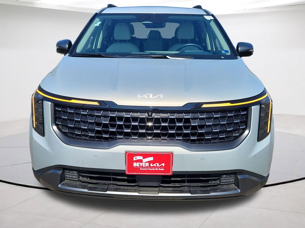 2025 Kia Carnival SX Prestige Image 2 of 28