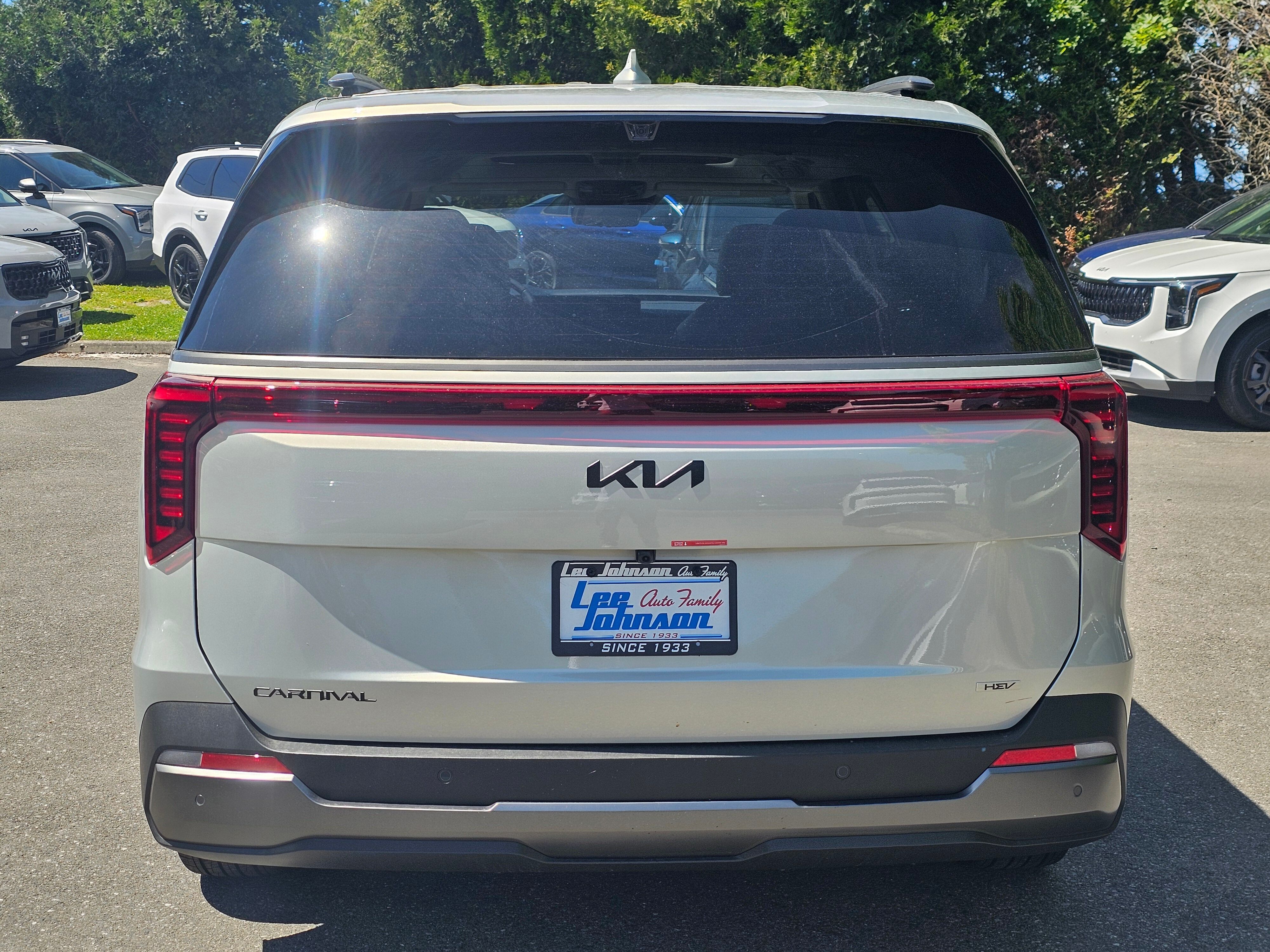 Vehicle image 7 of 40