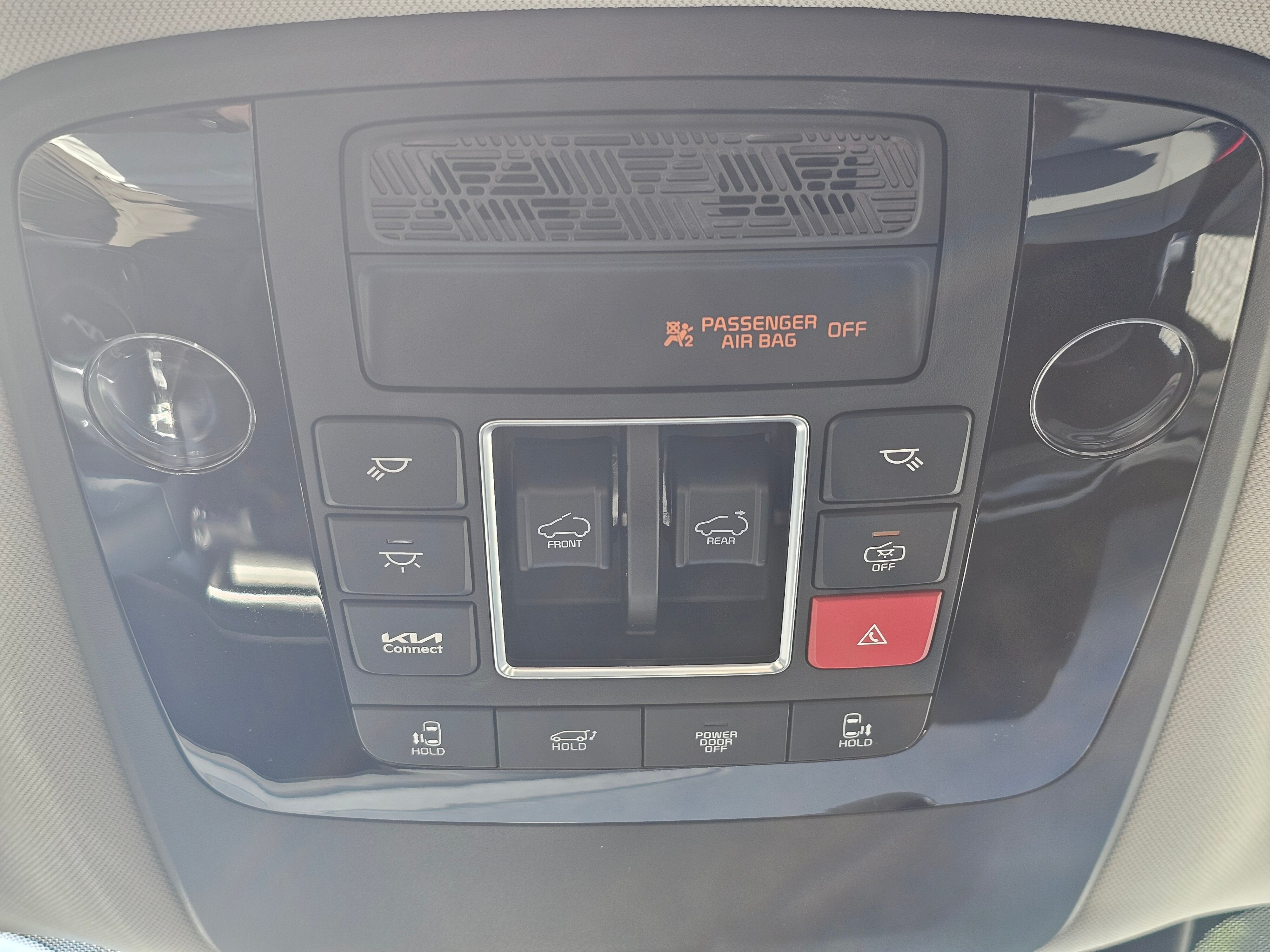 Vehicle image 20 of 40