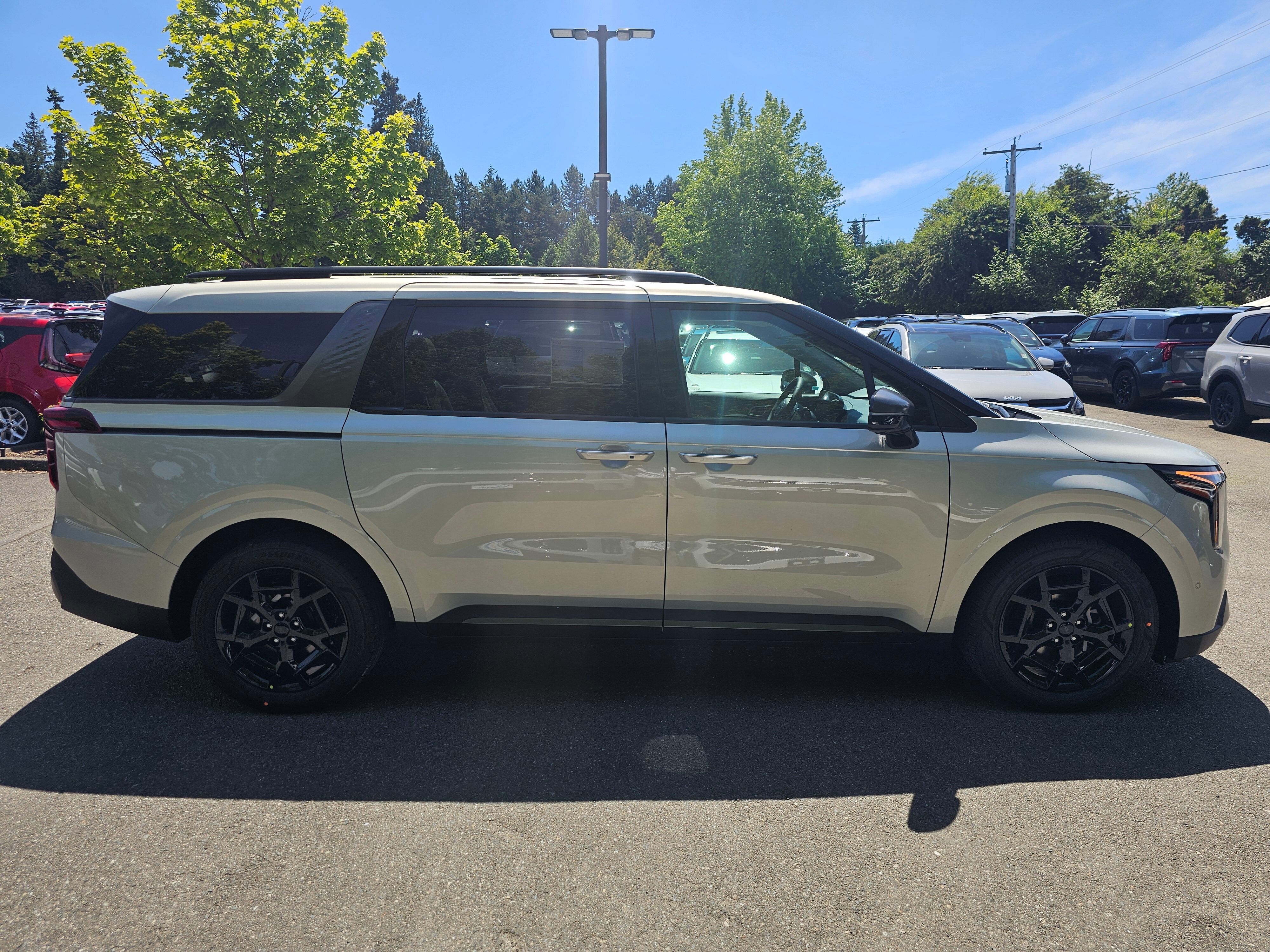 Vehicle image 5 of 40